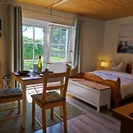 Strandhaus Alte Toepferei Middelhagen