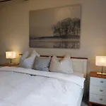 Strandhaus Alte Toepferei Daire Middelhagen