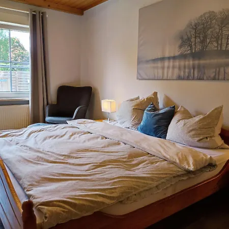 Strandhaus Alte Toepferei Appartement Middelhagen
