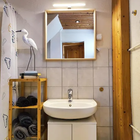 Strandhaus Alte Toepferei Appartement Middelhagen
