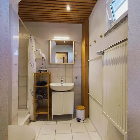 Strandhaus Alte Toepferei Appartement Middelhagen